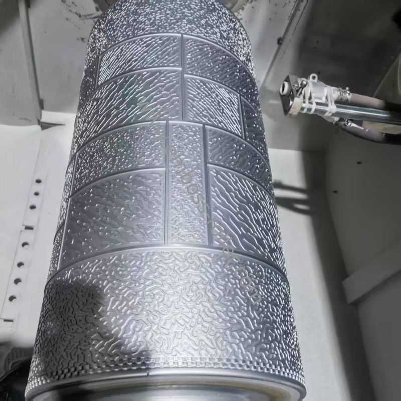 表面硬さHV1100/HRC62 浮雕鋼ロール 耐久性があり,航空輸送方法に長持ちします